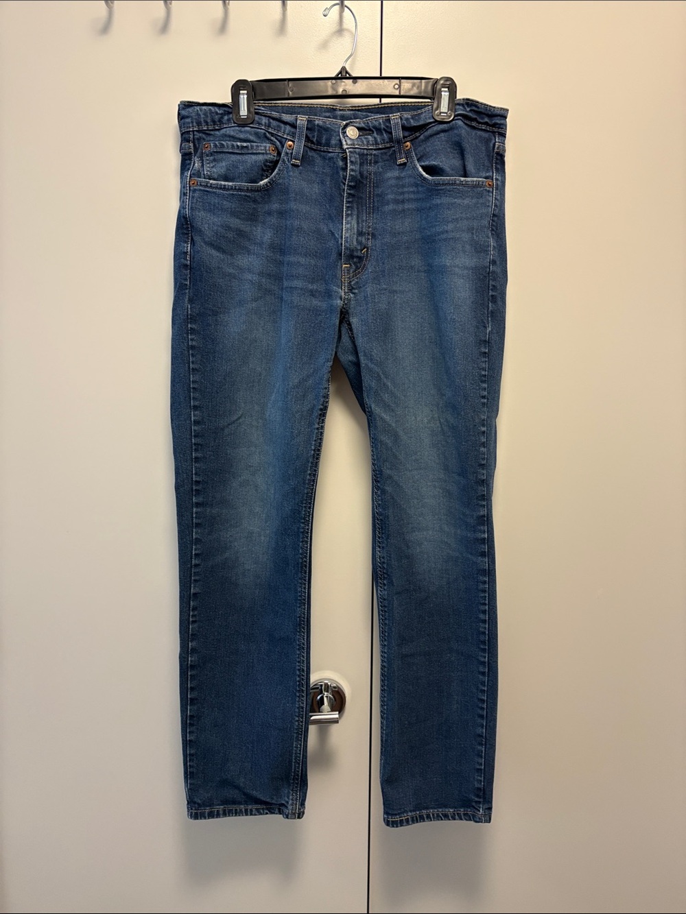 Levi's 541 Men's Slim Straight Jeans in Denim Blue